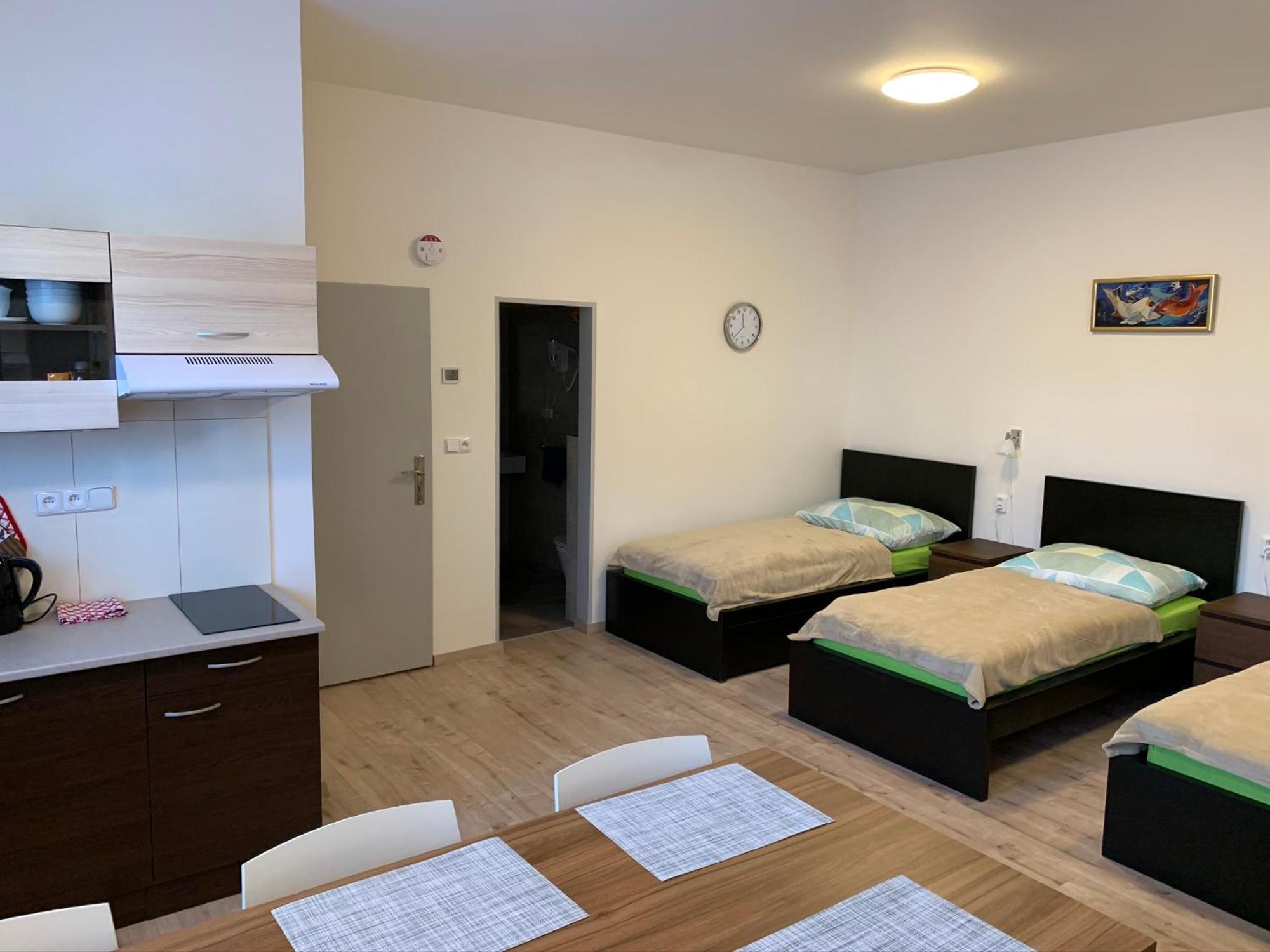 Apartements Studio 964 Líbeznice Εξωτερικό φωτογραφία