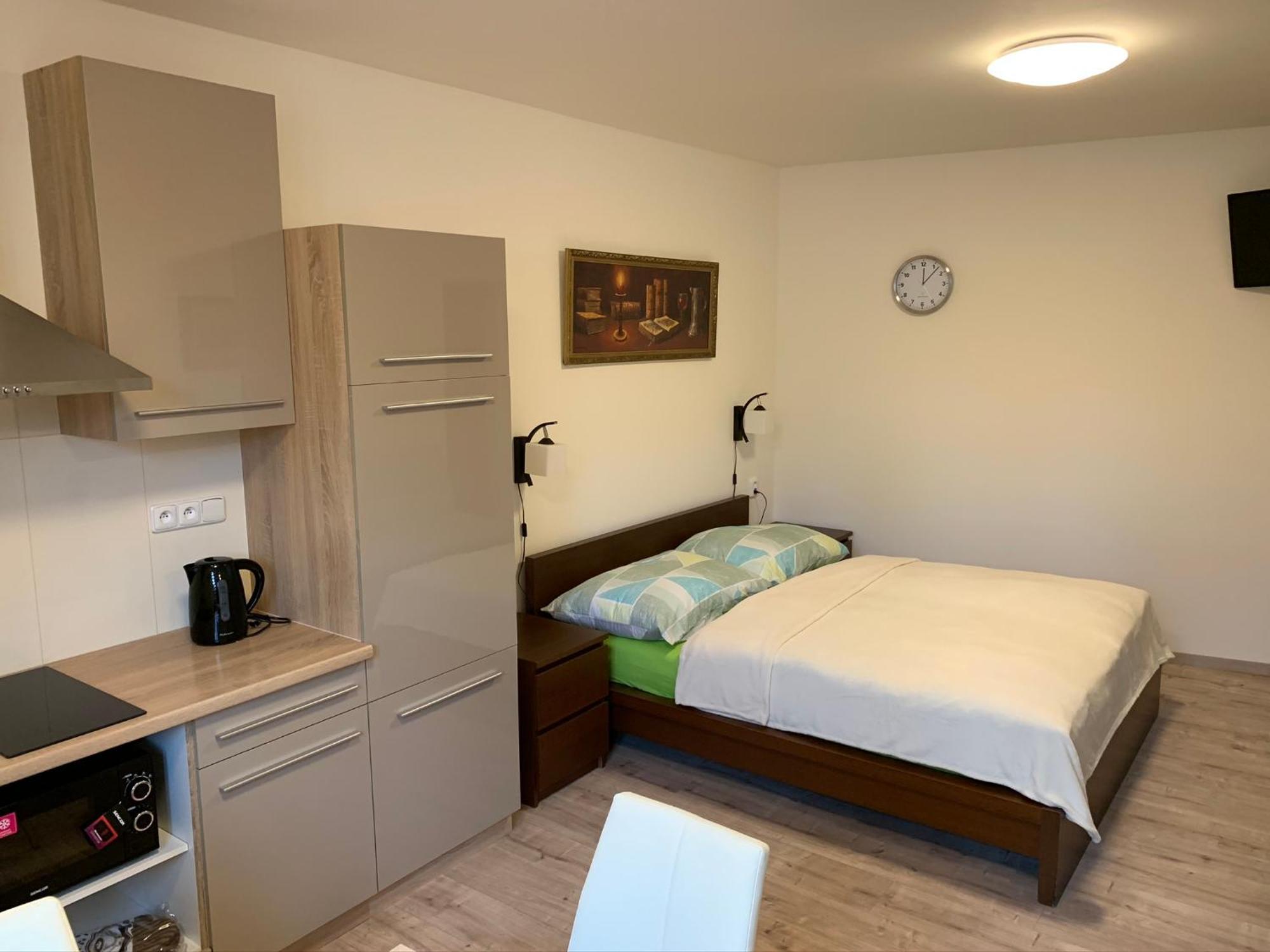 Apartements Studio 964 Líbeznice Εξωτερικό φωτογραφία