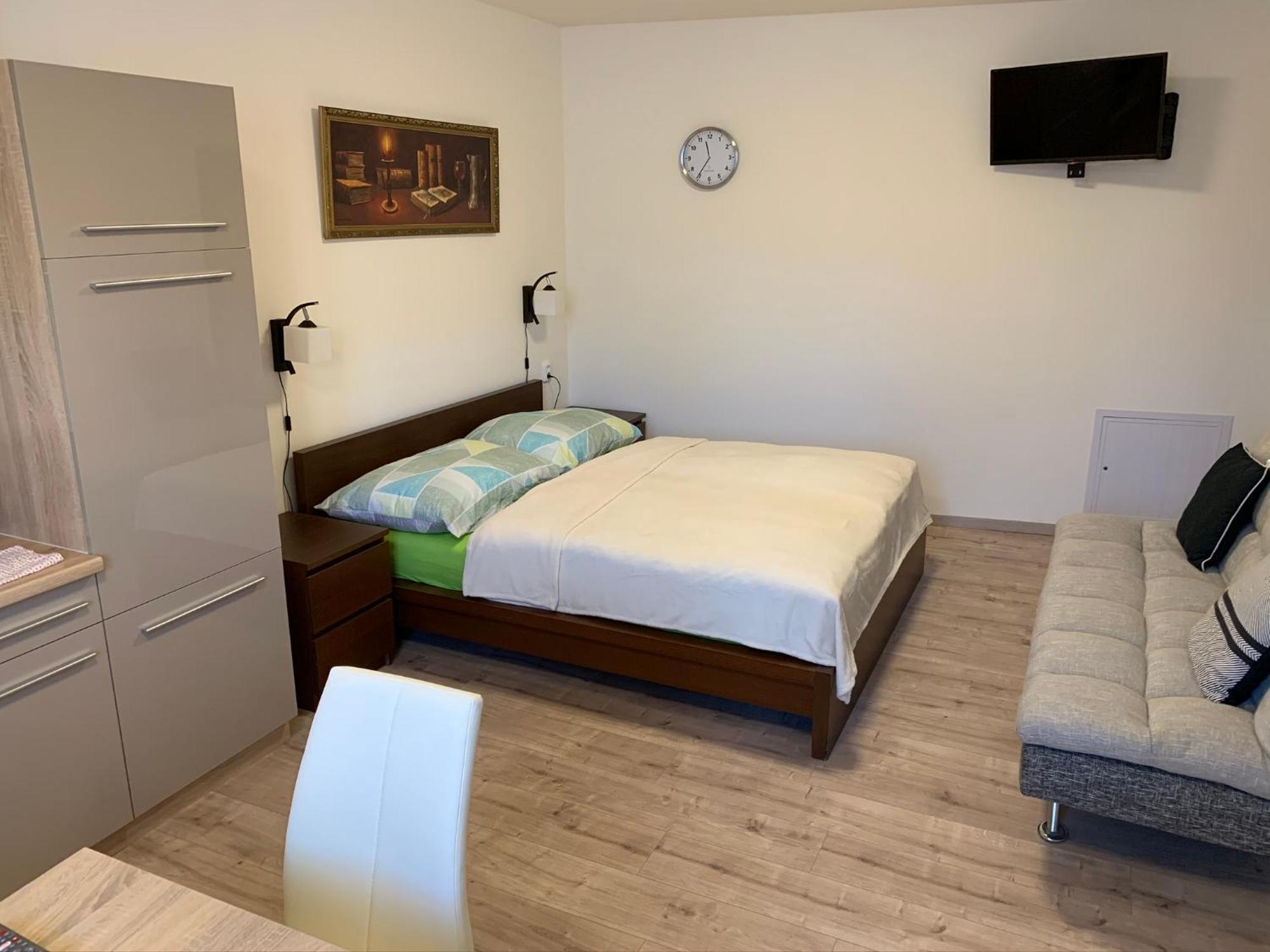 Apartements Studio 964 Líbeznice Εξωτερικό φωτογραφία