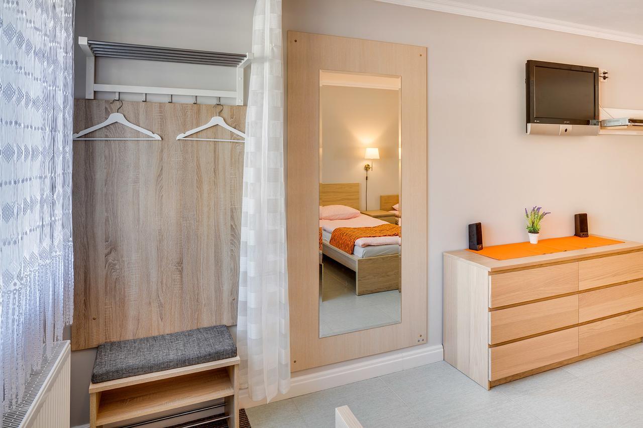 Apartements Studio 964 Líbeznice Εξωτερικό φωτογραφία